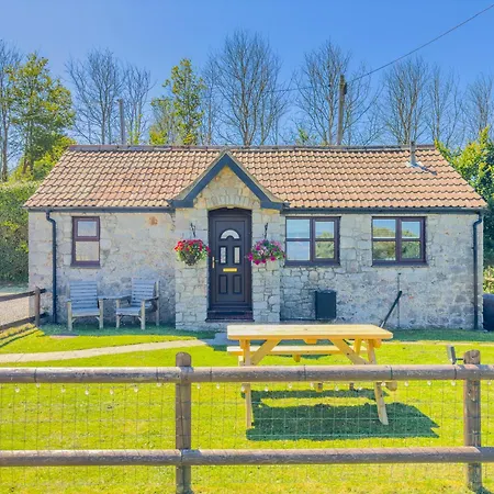 Cosy & Characterful, Seaside Cottage, Dog Friendly Worle Exterior photo