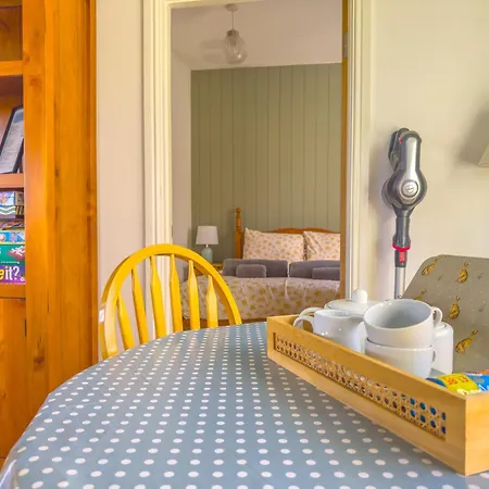 Cosy & Characterful, Seaside Cottage, Dog Friendly Worle Exterior photo