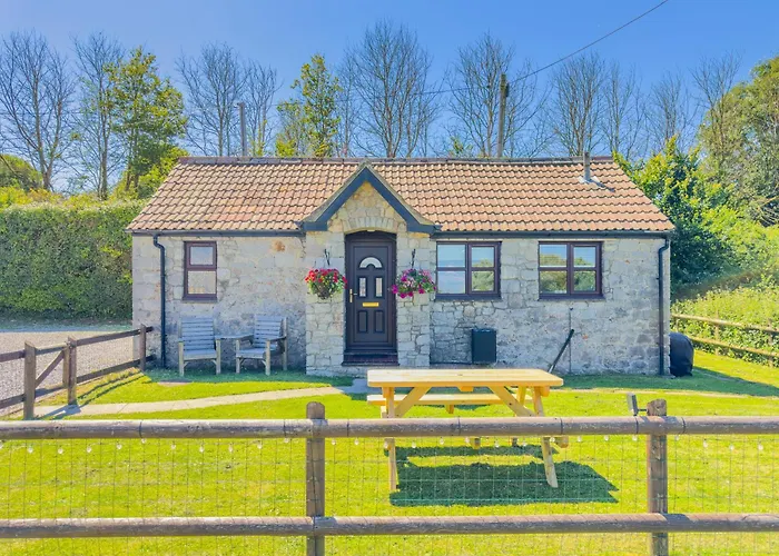 Cosy & Characterful, Seaside Cottage, Dog Friendly